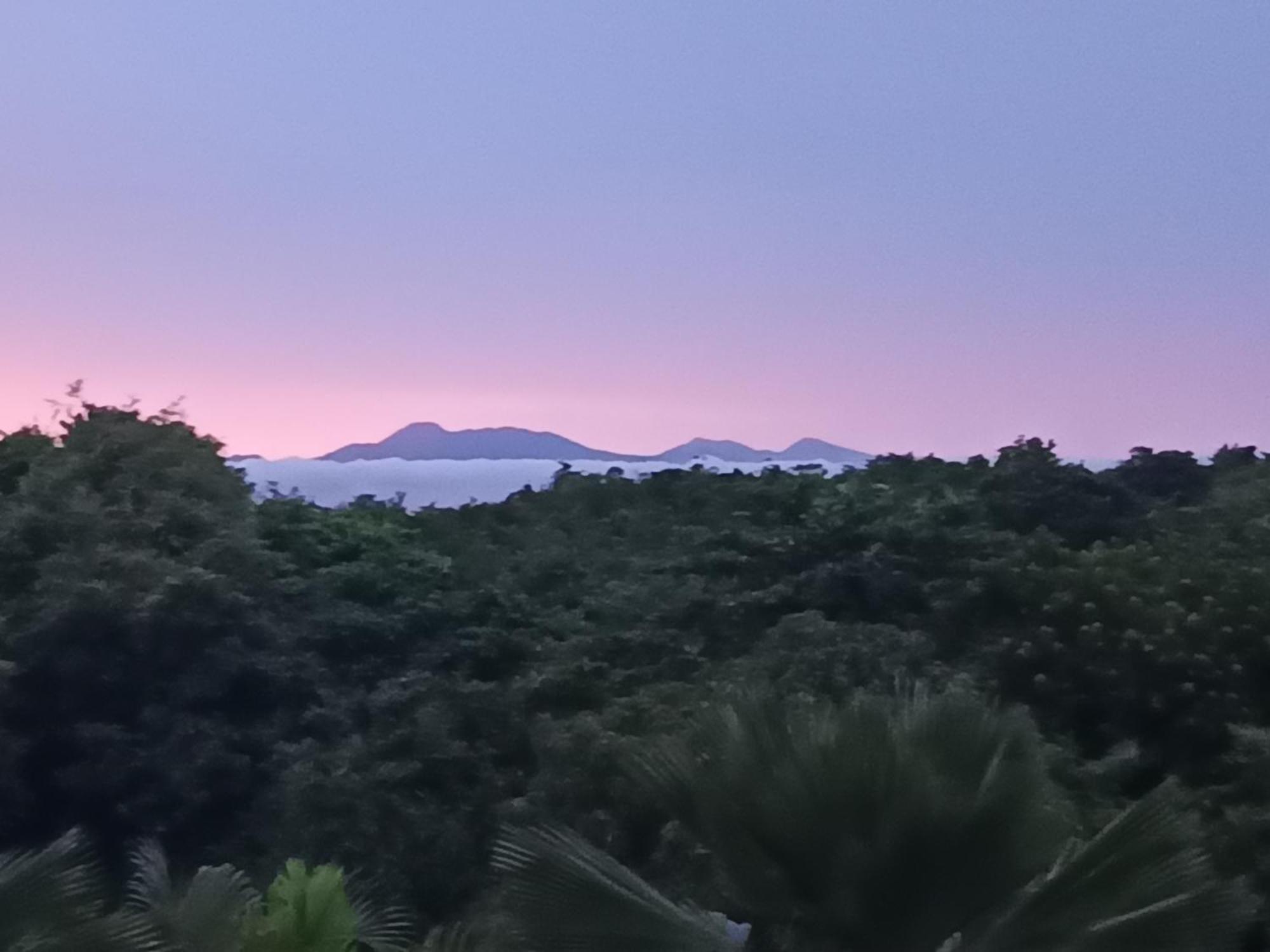L'Aseta Paradise Grand-Bourg  Esterno foto